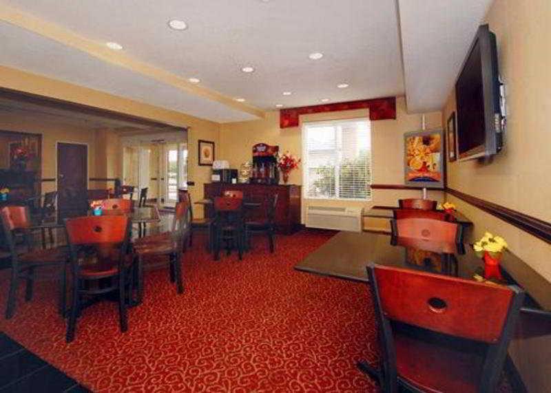 Wingate By Wyndham Kings Bay Naval Base I-95 Hotel Кингсленд Екстериор снимка